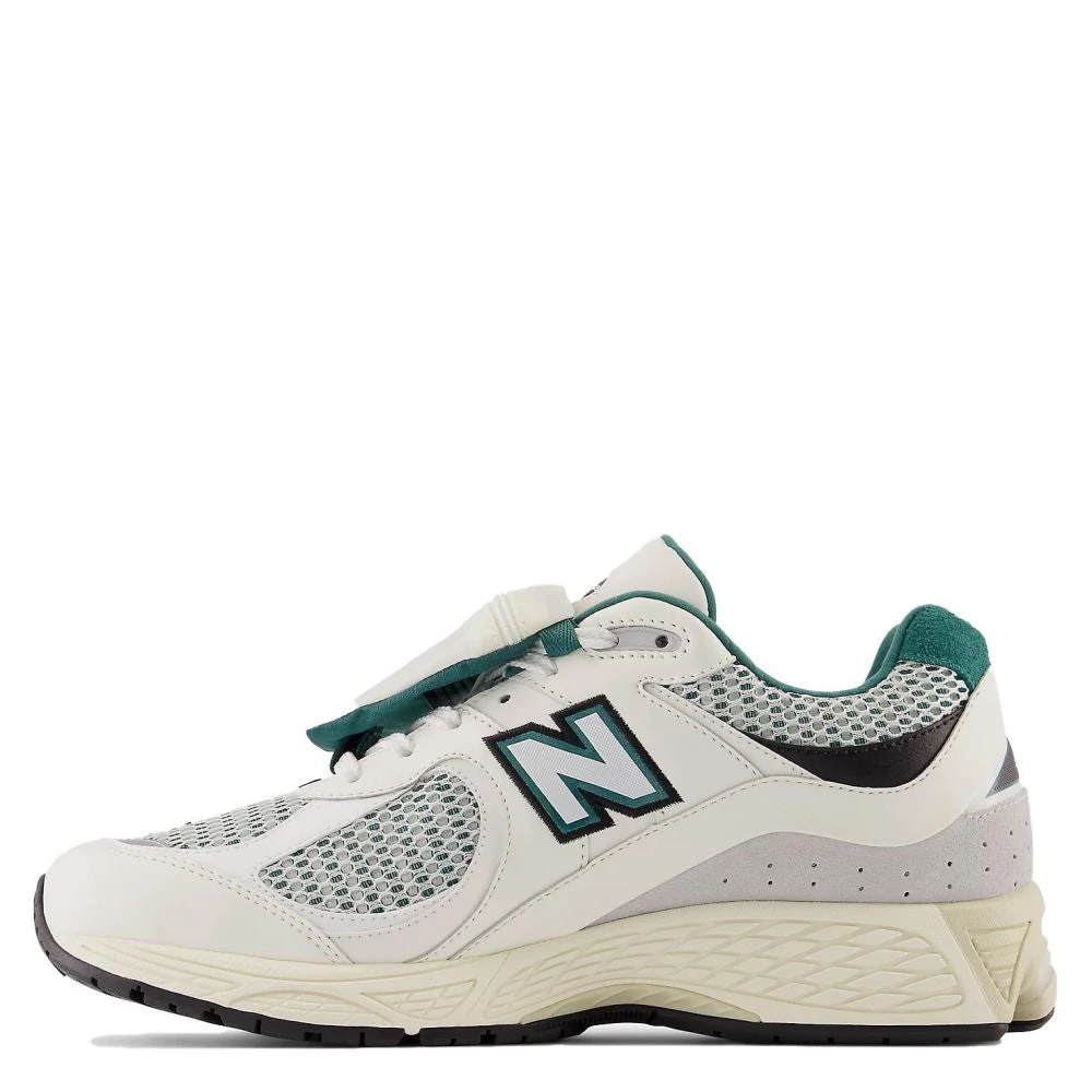 New Balance Men's 2002R In Sea Salt With Vintage Teal And White - Image 3